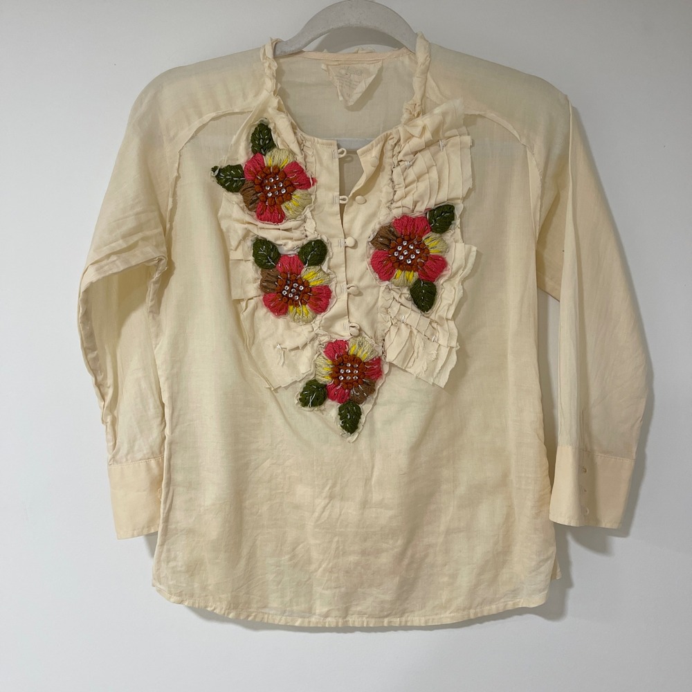 Joystick Hand Embroidered Floral Blouse Women Medium‎ Cream Ruffle | Cottagecore